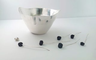 Smed: Annika Daevel Foto: Filip Palmén. Titel: Kropp, Spermier, Ägg