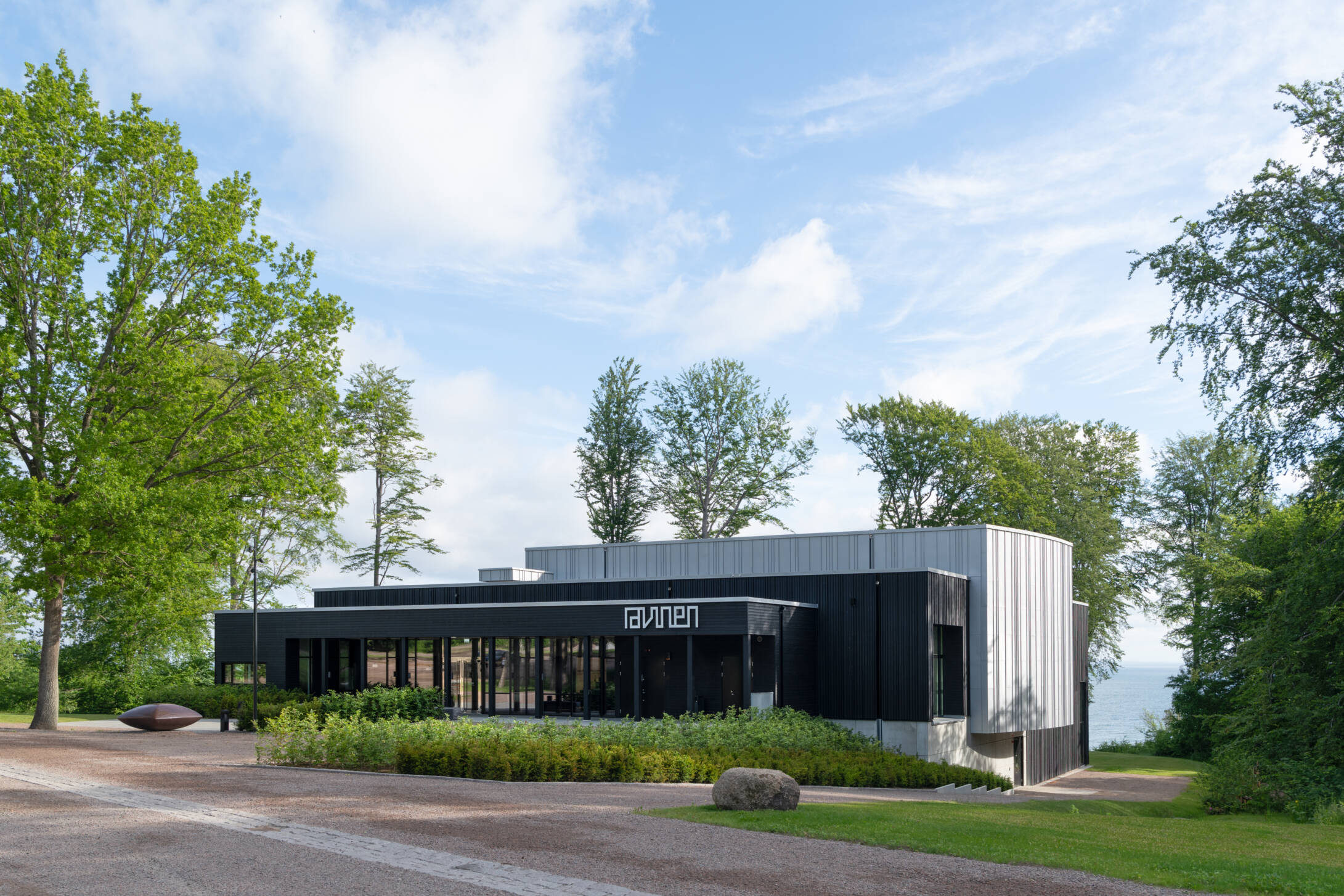 Lasse Olsson Photo 17029 scaled - Nutida Svenskt Siver