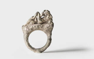 Nutida Svenskt Silver Ring ring August Happ foto Sara Danielsson - Nutida Svenskt Siver