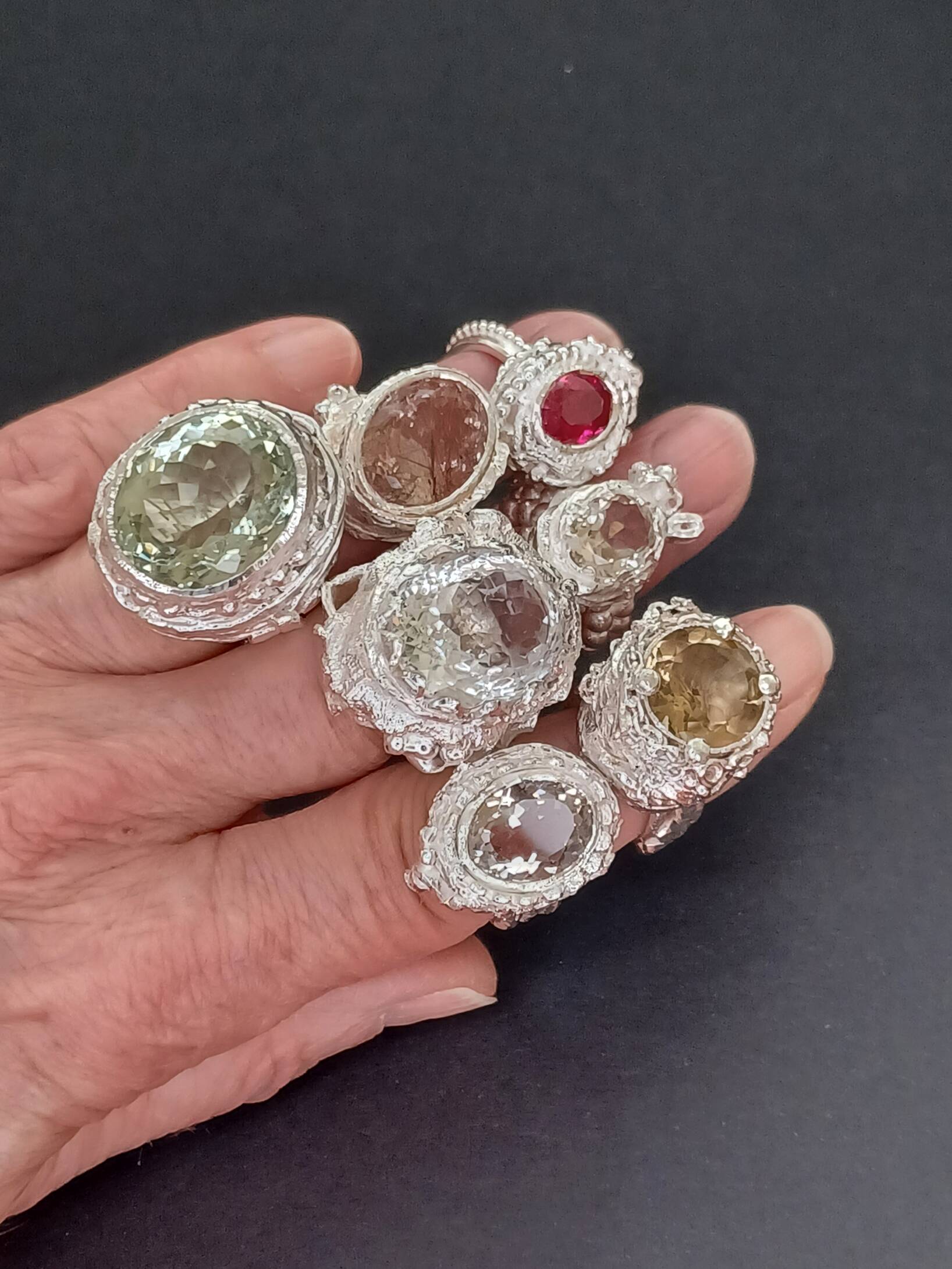 Silverringar serien Modus Operandi. Foto Jenny Edlund Silverringar serien Modus Operandi. Foto Jenny Edlund scaled - Nutida Svenskt Siver