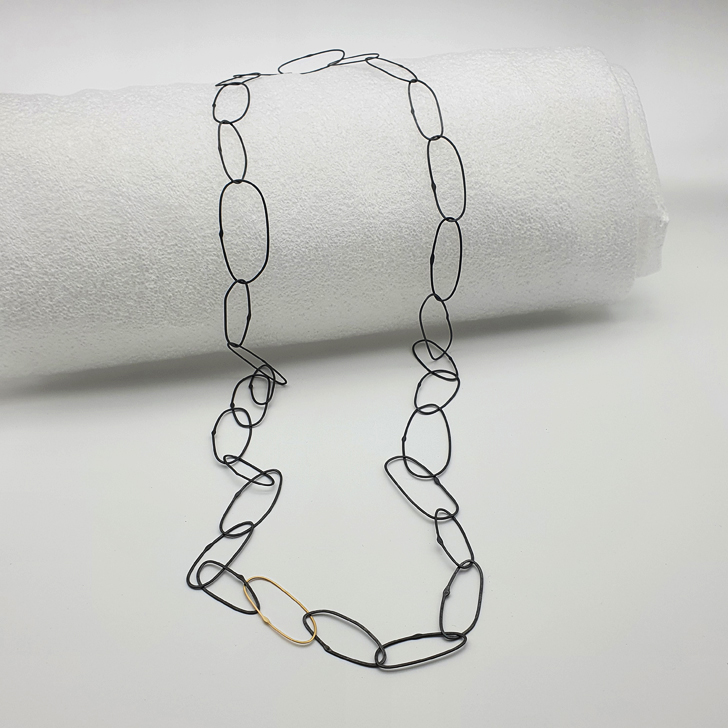 Golden black, halsband<span>Catarina Hällzon</span> - Bild 2